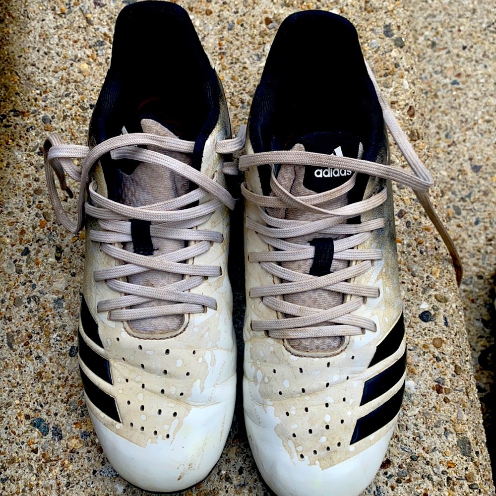 Addis’s boys cleats size 5